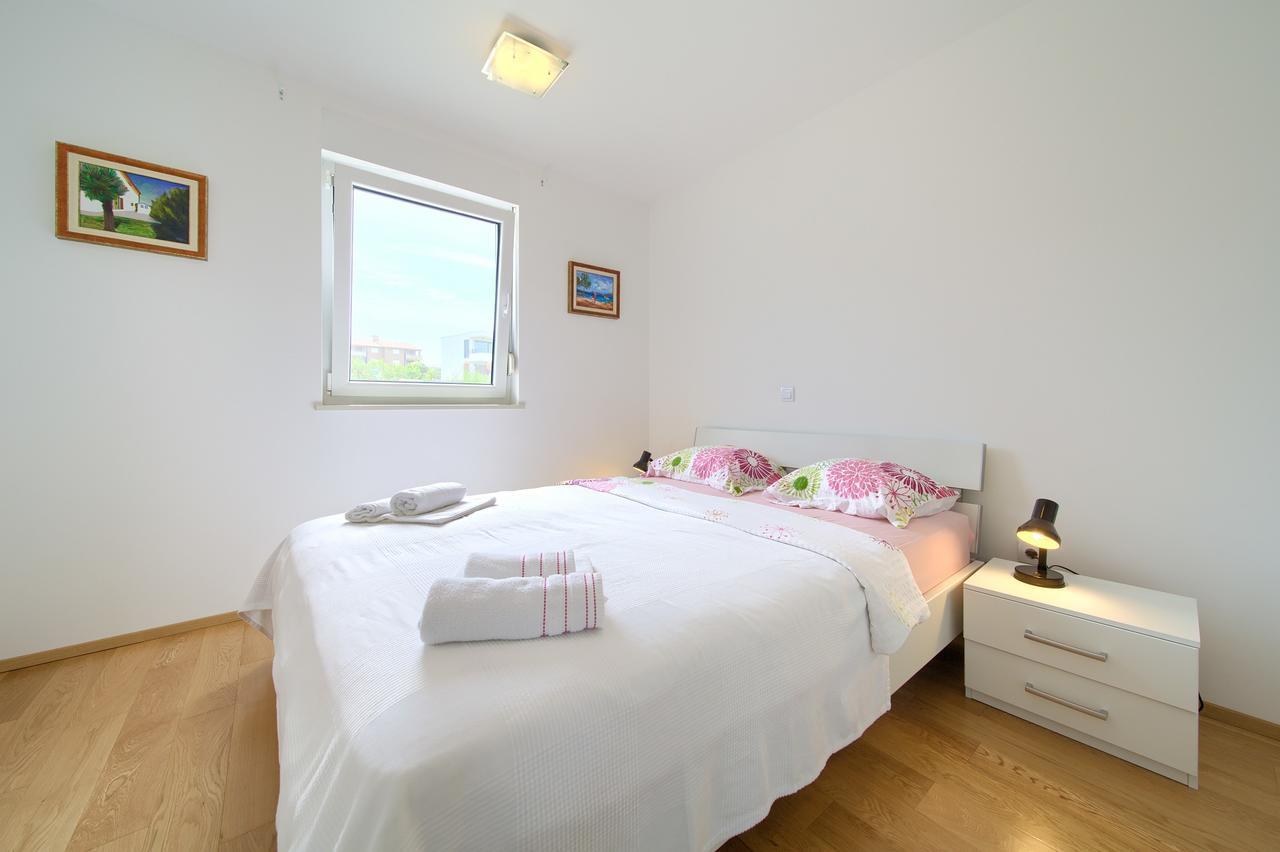 Appartamento Casa Bella Lux Malinska Esterno foto